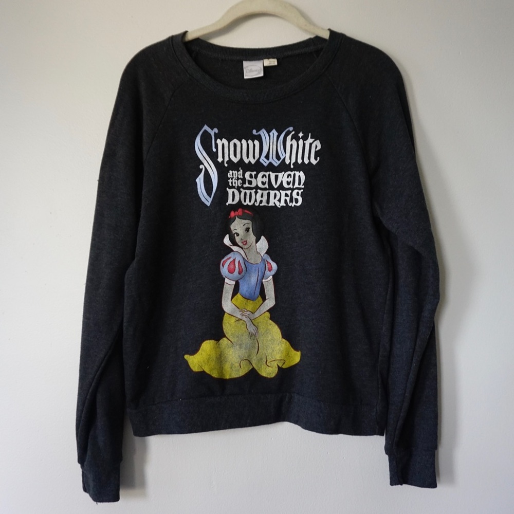 DISNEY | Snow White and The Seven Dwarves Pullover